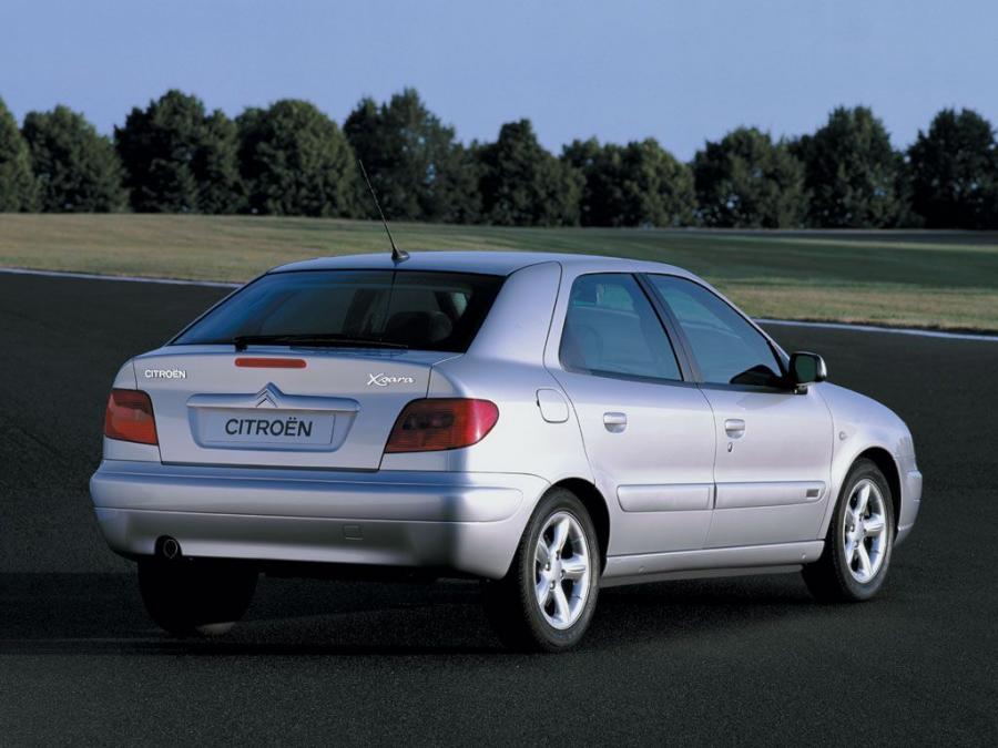  Citroen Xsara Hatchback 2000 года  (фото 4 из 8)